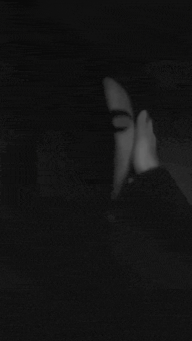 couple kiss love gif